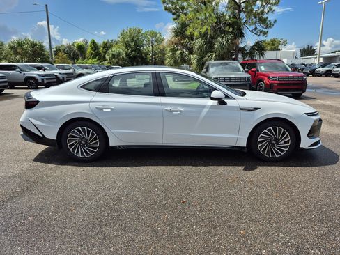 New 2026 Hyundai Sonata SEL FWD image 7