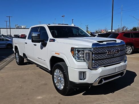 Used 2022 GMC Sierra 3500 Denali w/ Denali Ultimate Package image 3