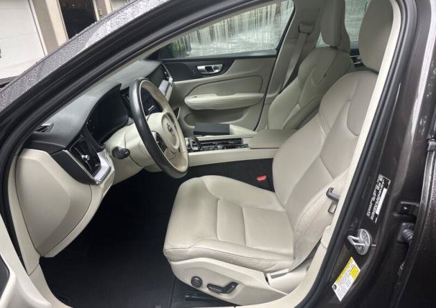 Used 2024 Volvo S60 B5 Core w/ Climate Package AWD/4WD image 4