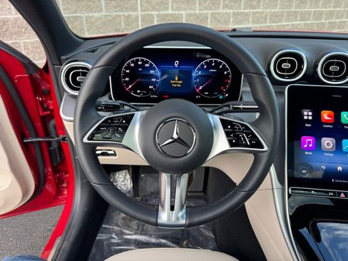 Used 2025 Mercedes-Benz C 300 Sedan image 16