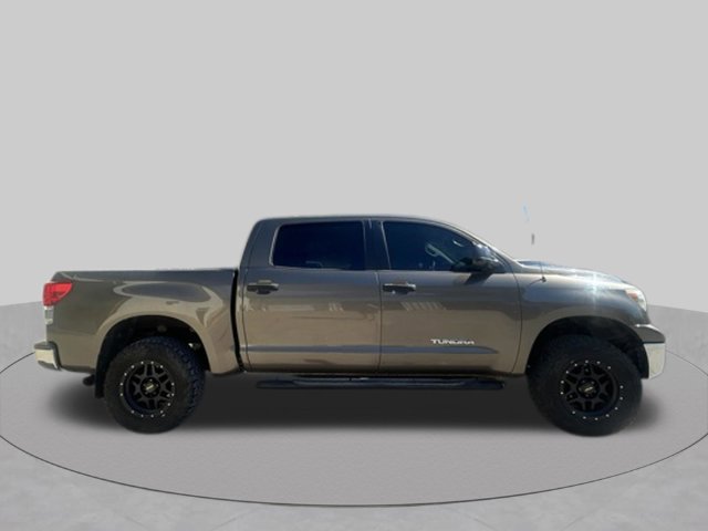 Used 2013 Toyota Tundra 4x4 CrewMax w/ Tow Pkg image 2
