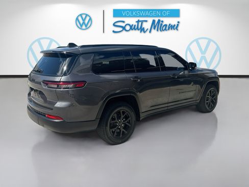 Used 2024 Jeep Grand Cherokee L Laredo AWD/4WD image 7