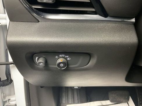 Certified 2023 Chevrolet Traverse LT w/ LT Premium Package image 15