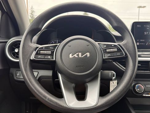 Used 2024 Kia Forte LXS FWD image 23