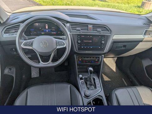 Certified 2024 Volkswagen Tiguan SE AWD/4WD image 18