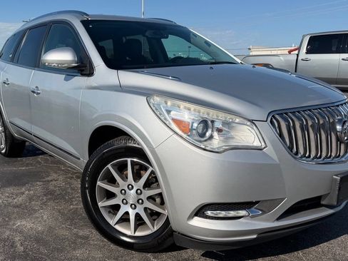 Used 2014 Buick Enclave Leather FWD image 2