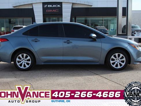 Used 2026 Toyota Corolla LE image 9