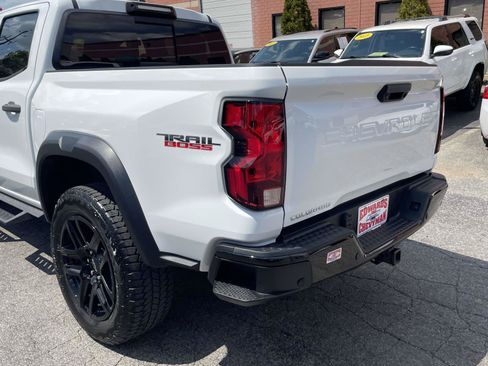 Used 2025 Chevrolet Colorado Trail Boss AWD/4WD image 29