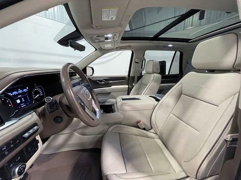 Used 2021 GMC Yukon Denali w/ Denali Premium Package image 26