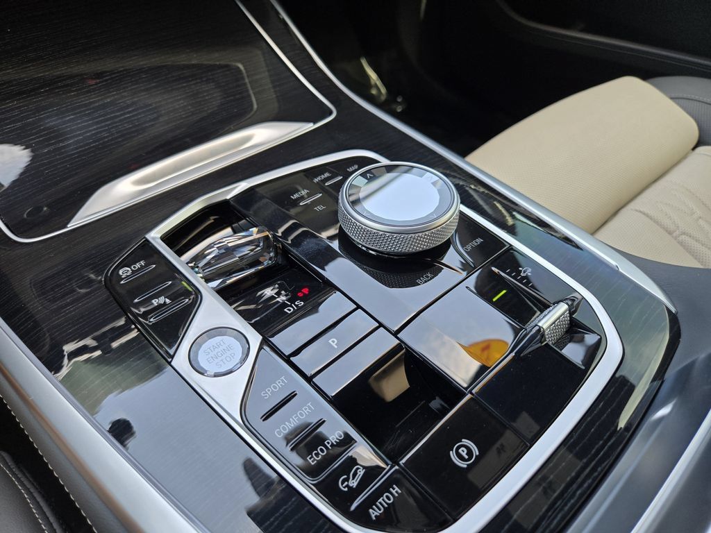 Certified 2024 BMW X7 M60i w/ Executive Package AWD/4WD image 25