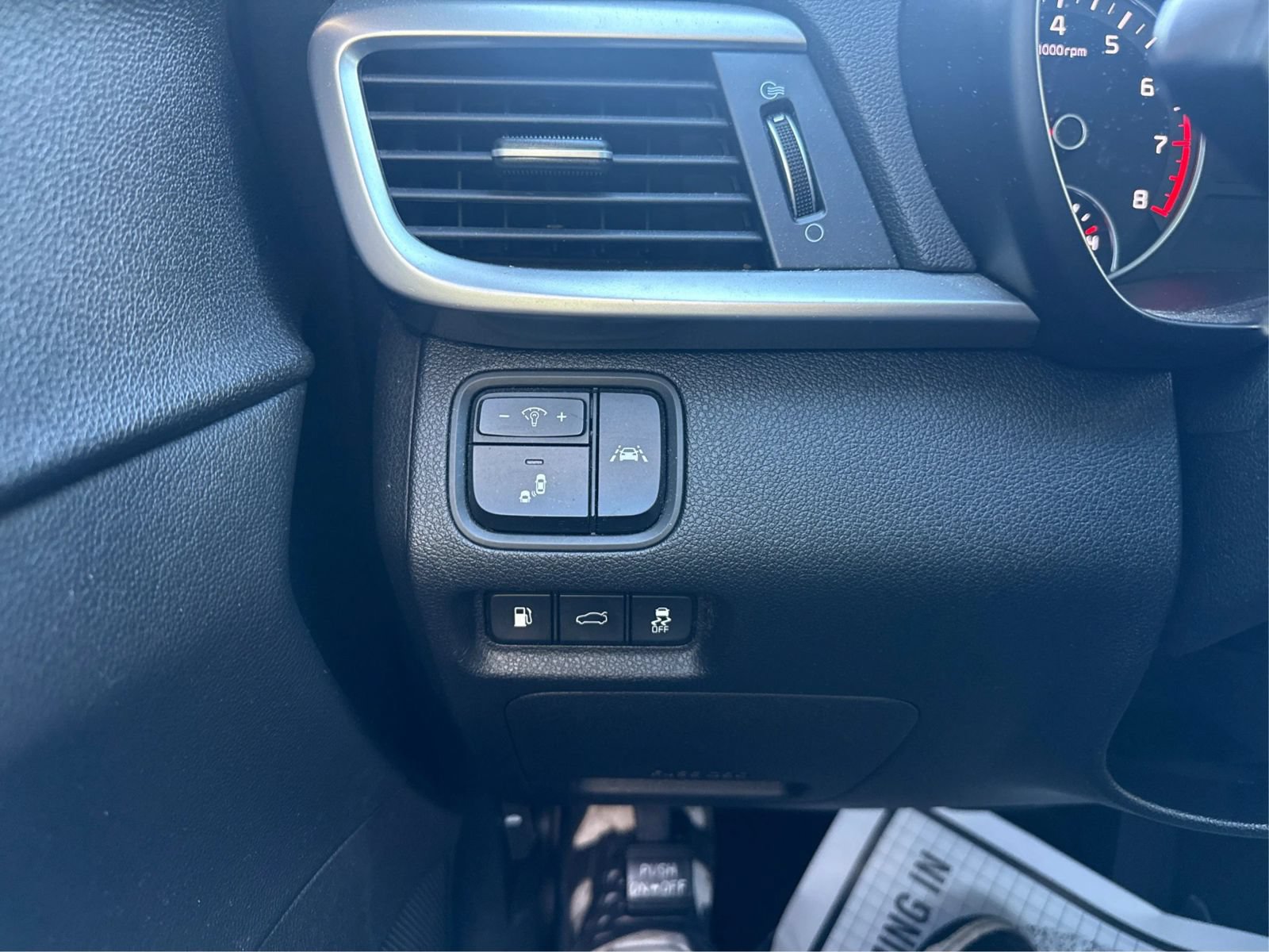 Used 2019 Kia Optima S FWD image 18