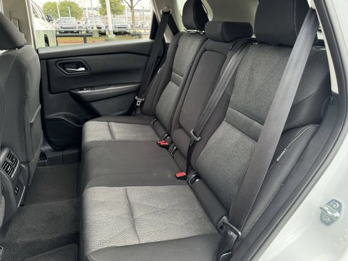 Used 2024 Nissan Rogue SV AWD/4WD image 24