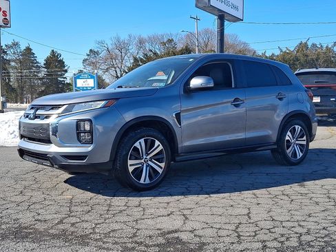 Used 2022 Mitsubishi Outlander Sport SE image 3