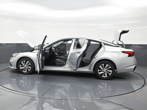 Used 2019 Nissan Altima 2.5 S FWD image 30