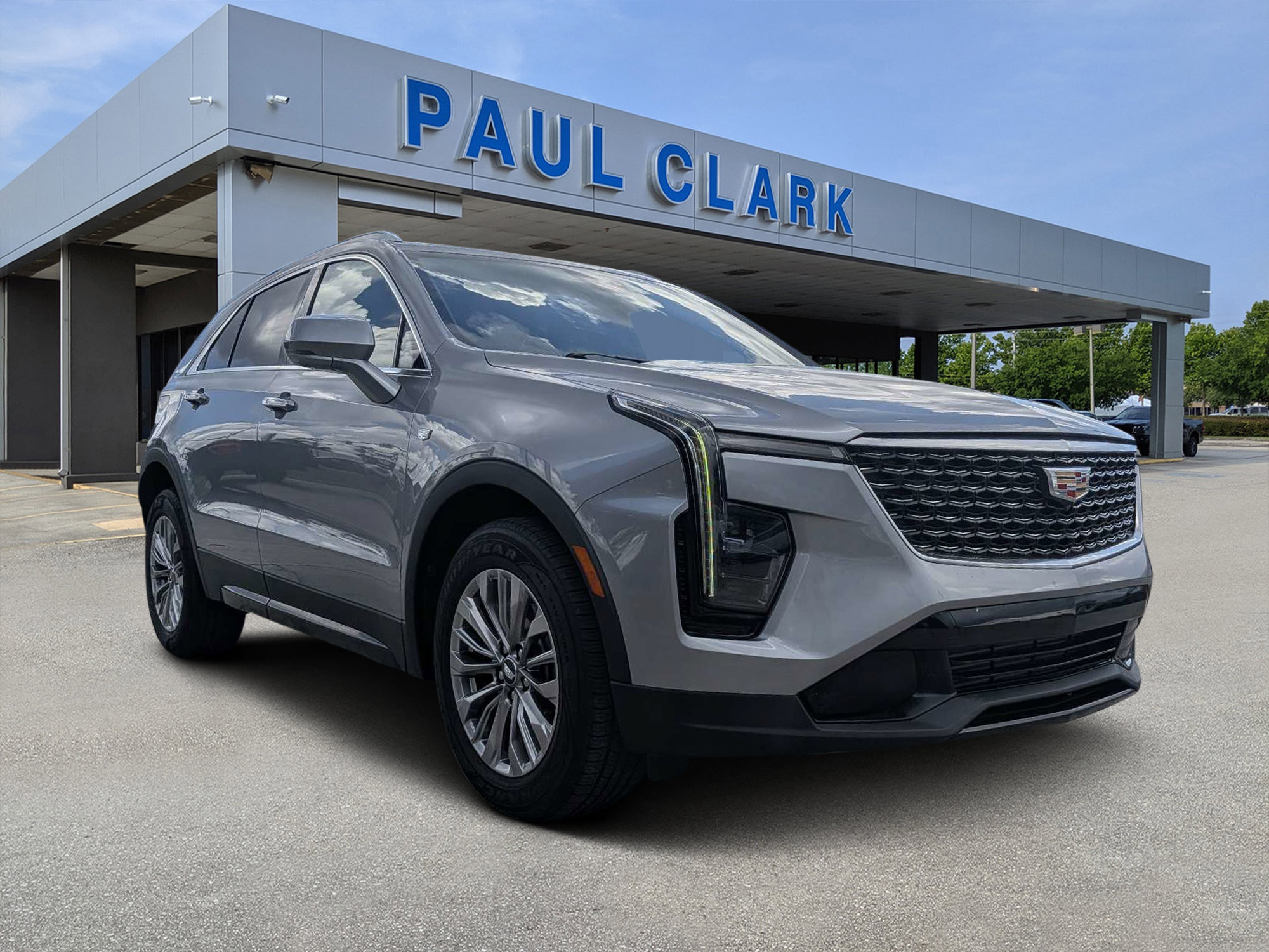Used 2025 Cadillac XT4 Premium Luxury FWD image 1