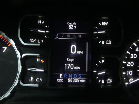 Used 2018 Toyota Tundra SR5 w/ TRD Off Road Package AWD/4WD image 32