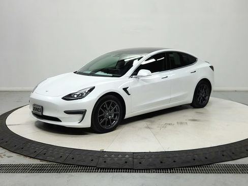 Used 2020 Tesla Model 3 Long Range AWD/4WD image 3