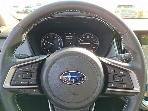 Used 2025 Subaru Outback Premium image 19