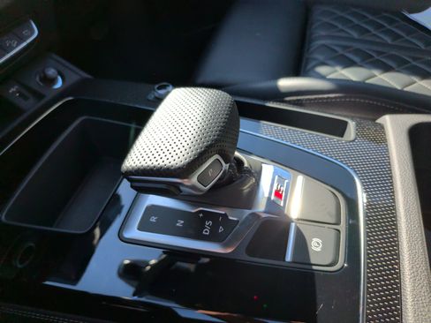 Used 2023 Audi SQ5 Prestige w/ Prestige Package image 18