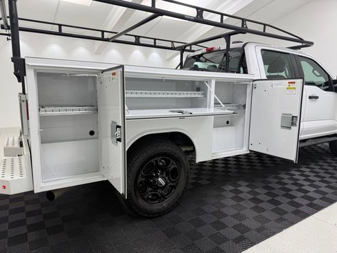 Used 2023 Ford F250 XL w/ STX Appearance Package AWD/4WD image 9