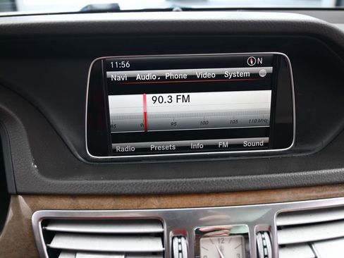 Used 2014 Mercedes-Benz E 350 Sedan image 21