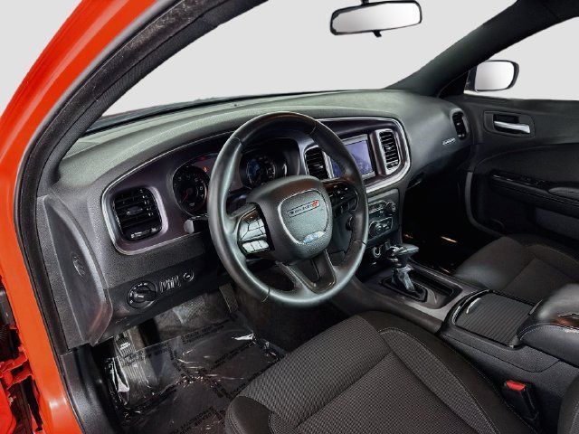 Used 2018 Dodge Charger SXT w/ Blacktop Package RWD image 22