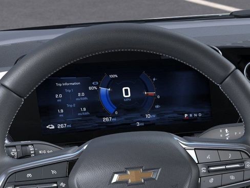 New 2026 Chevrolet Equinox EV LT image 18