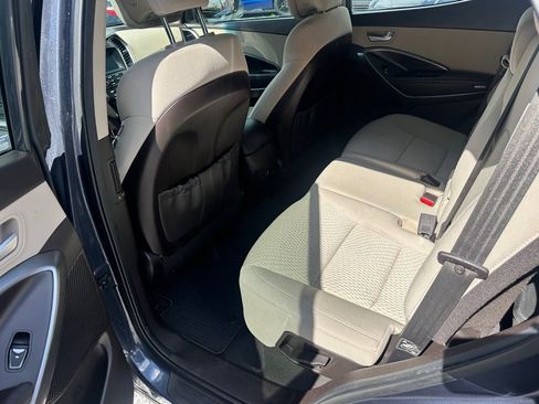 Used 2017 Hyundai Santa Fe Sport image 10