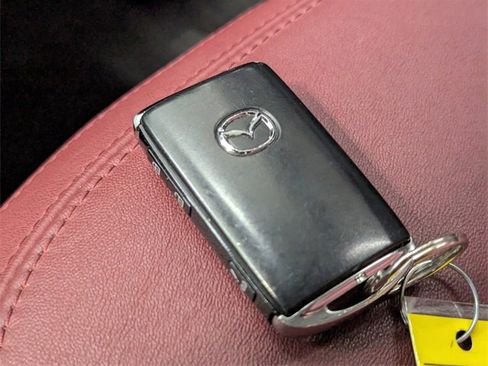 Used 2023 MAZDA CX-5 Carbon Edition image 23