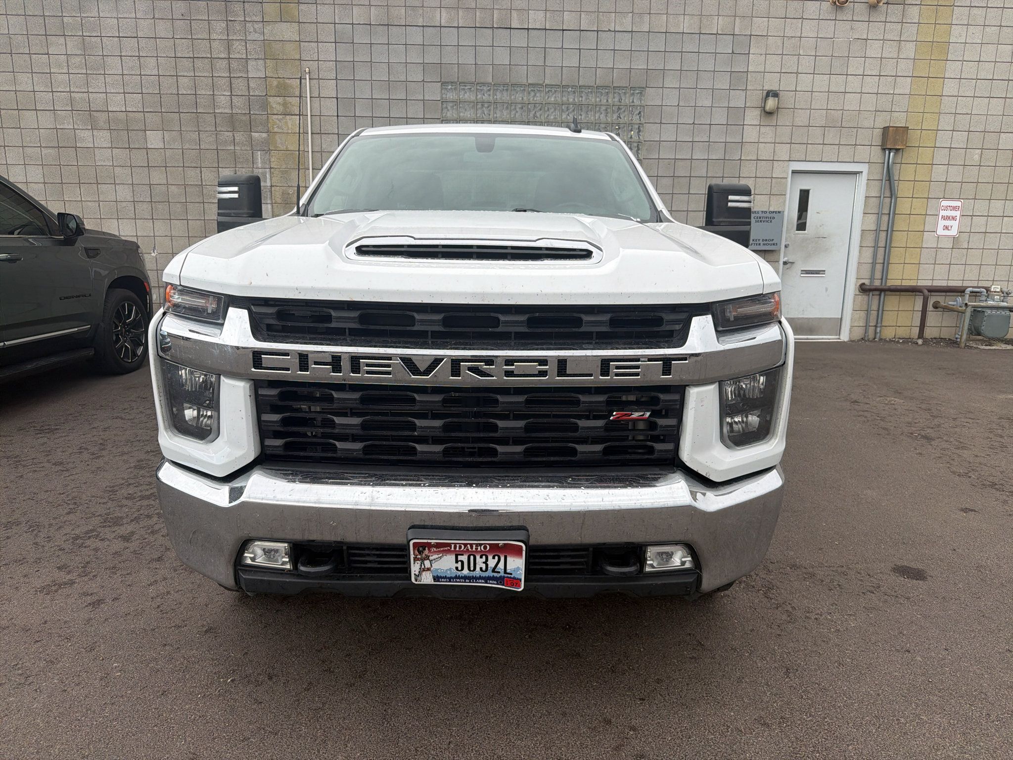 Used 2022 Chevrolet Silverado 2500 LT w/ Convenience Package AWD/4WD image 6