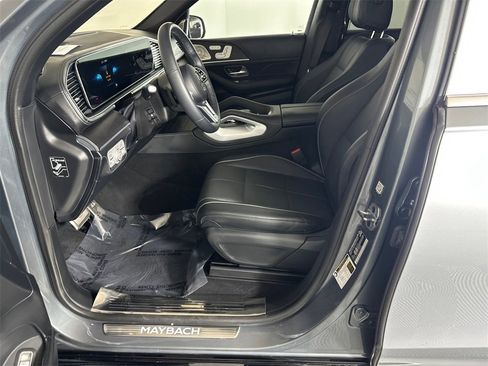Used 2023 Mercedes-Benz Maybach GLS 600 Maybach GLS 600 image 9