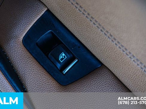 Used 2023 BMW 530i xDrive w/ Premium Package image 60