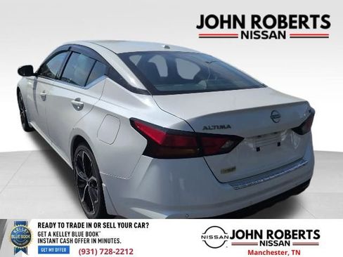 Used 2023 Nissan Altima 2.5 SR FWD image 7