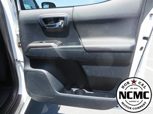 Used 2021 Toyota Tacoma TRD Sport image 52