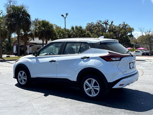 Used 2025 Nissan Kicks Play S image 28