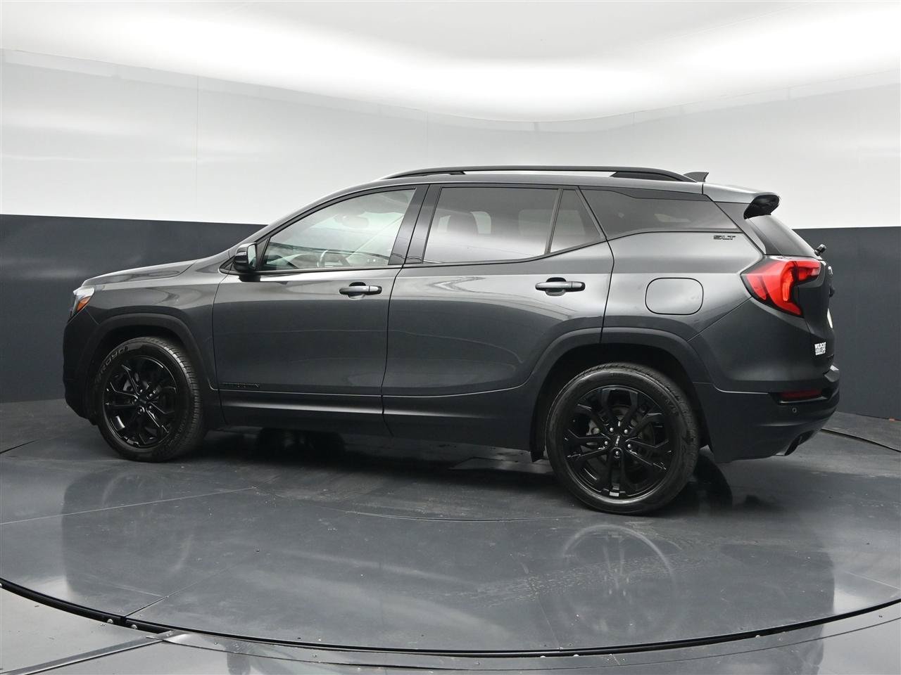 Used 2020 GMC Terrain SLT w/ Preferred Package FWD image 8
