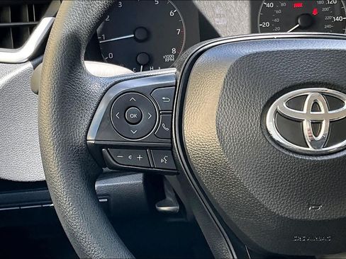 Used 2025 Toyota Corolla LE FWD image 24