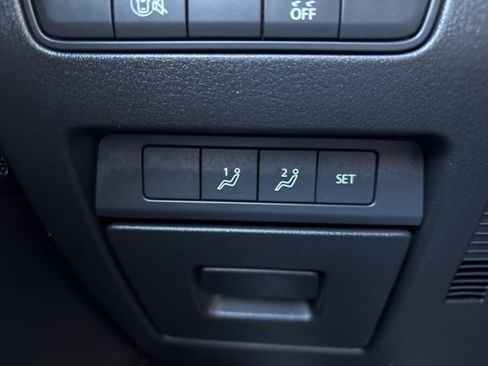 Used 2025 MAZDA MAZDA3 s image 18