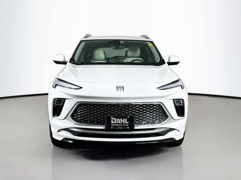 Used 2024 Buick Encore GX Avenir w/ Avenir Technology Package AWD/4WD image 3