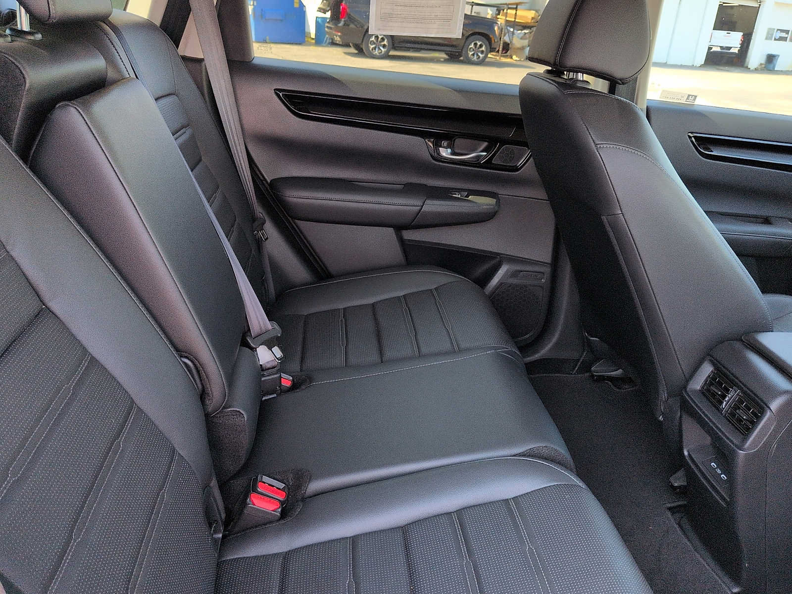 Used 2024 Honda CR-V EX-L image 11