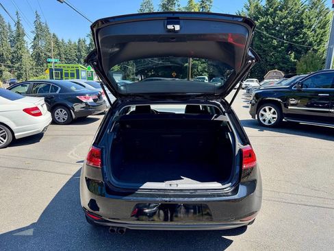 Used 2017 Volkswagen Golf Wolfsburg Edition FWD image 12