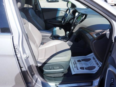 Used 2017 Hyundai Santa Fe Limited AWD/4WD image 20