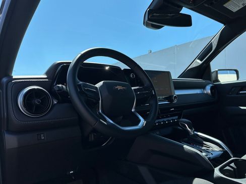 Used 2024 Chevrolet Colorado LT w/ LT Convenience Package II image 29