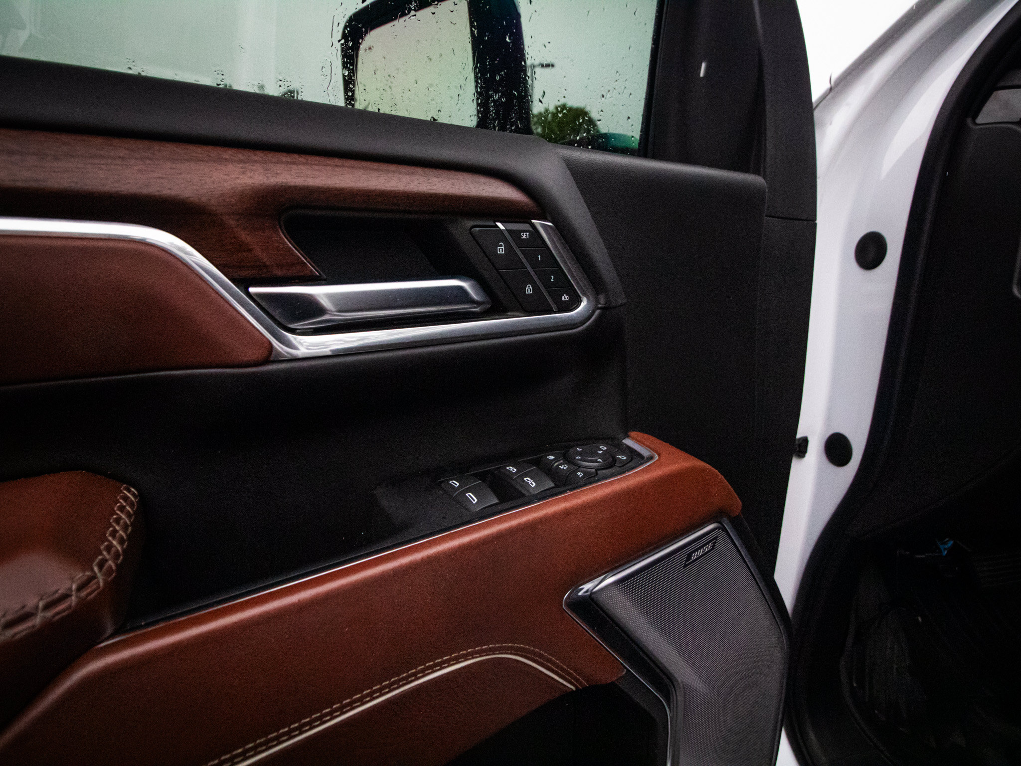 Used 2024 GMC Sierra 2500 Denali Ultimate AWD/4WD image 15