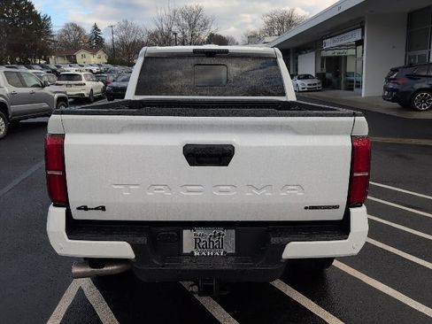 New 2025 Toyota Tacoma TRD Off-Road image 4