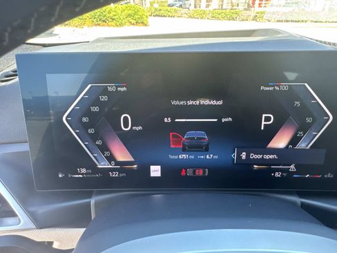 Certified 2025 BMW 330i Sedan w/ M Sport Package image 32