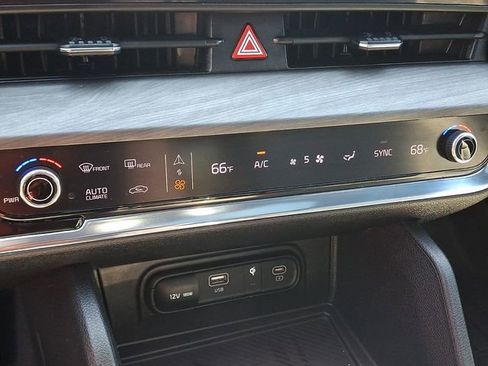 Used 2023 Kia Sportage X-Line AWD/4WD image 17