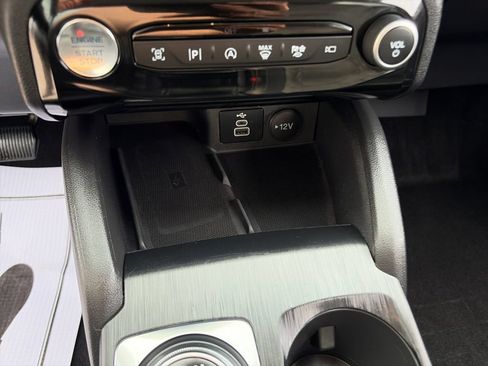 Used 2024 Ford Escape Platinum w/ Premium Technology Package AWD/4WD image 23