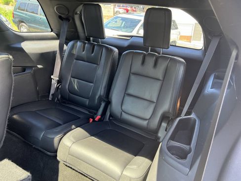 Used 2015 Ford Explorer Limited w/ Equipment Group 301A AWD/4WD image 24