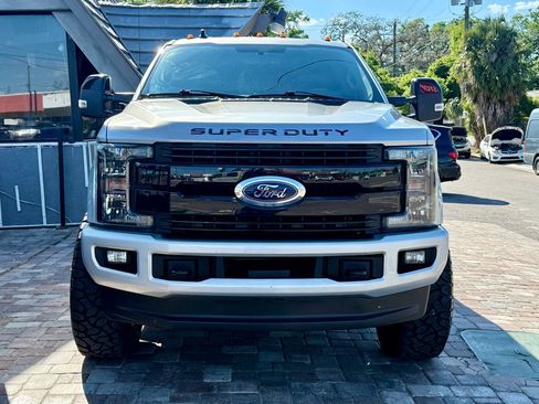 Used 2019 Ford F250 Lariat image 4